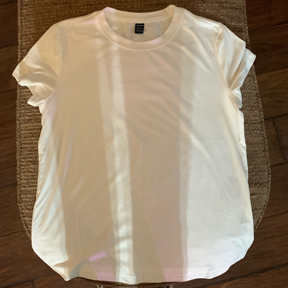 Men’s SHEIN tee